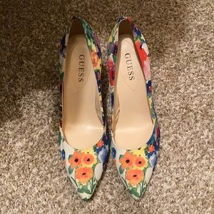 Guess floral shoes